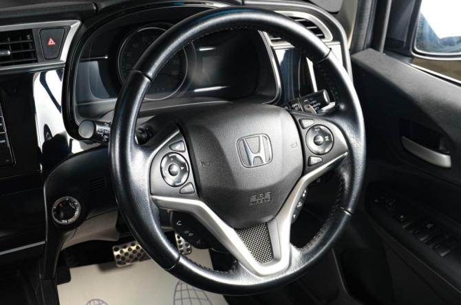 Honda Shuttle II с пробегом 2018 года, цена 1 349 000 рублей, 200135 км, универсал, Автокод Объявления