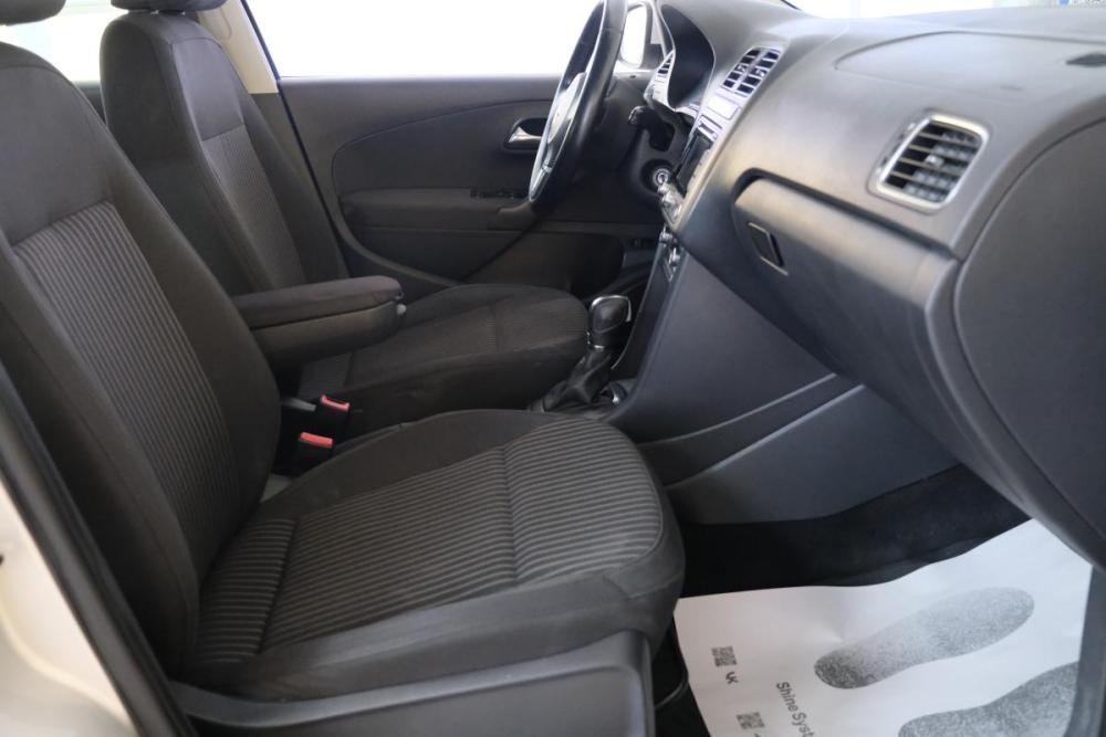 Volkswagen Polo V Омск  - изображение 18