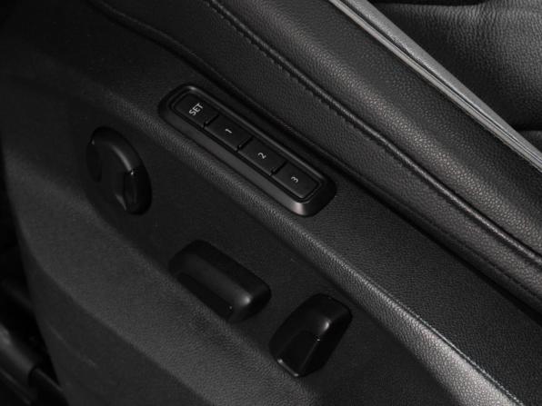 Volkswagen Tiguan II Рестайлинг с пробегом 2021 года, цена 3 449 000 рублей, 87772 км, внедорожник, Автокод Объявления