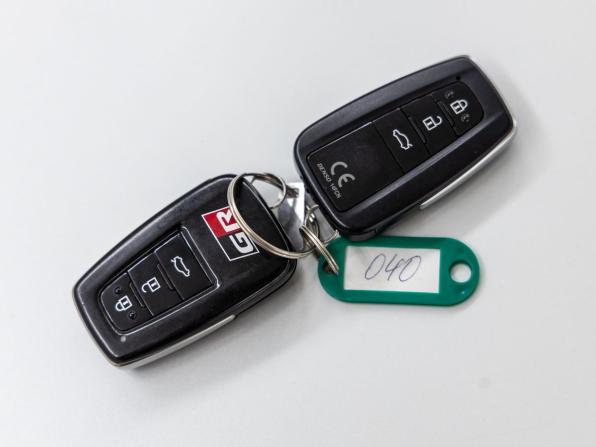 Toyota Camry VIII (XV70) Рестайлинг с пробегом 2021 года, цена 2 998 000 рублей, 72821 км, седан, Автокод Объявления