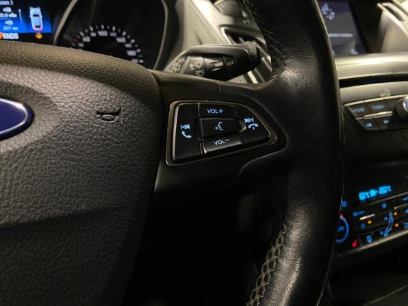 Ford Focus III Рестайлинг с пробегом 2018 года, цена 1 189 000 рублей, 156075 км, хэтчбек, Автокод Объявления
