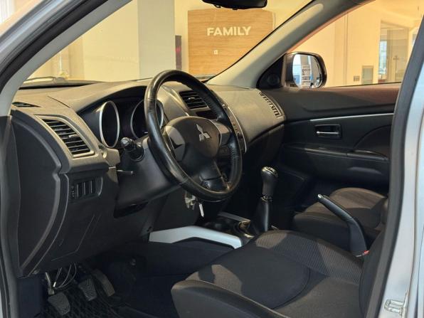 Mitsubishi ASX I с пробегом 2010 года, цена 777 000 рублей, 297549 км, внедорожник, Автокод Объявления