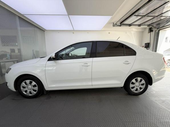 Skoda Rapid I Рестайлинг с пробегом 2017 года, цена 1 125 000 рублей, 97900 км, лифтбек, Автокод Объявления