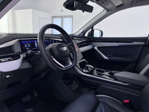Geely Atlas II с пробегом 2024 года, цена 2 825 000 рублей, 31681 км, внедорожник, Автокод Объявления