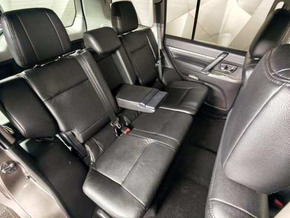 Mitsubishi Pajero IV Рестайлинг 1 с пробегом 2011 года, цена 1 443 000 рублей, 393086 км, внедорожник, Автокод Объявления
