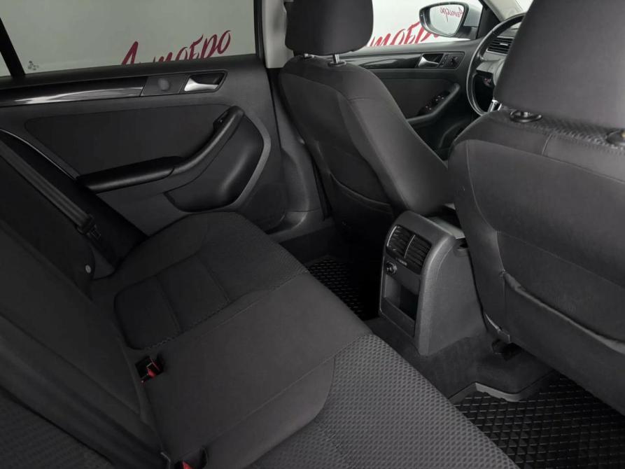 Volkswagen Jetta VI Псков  - изображение 13