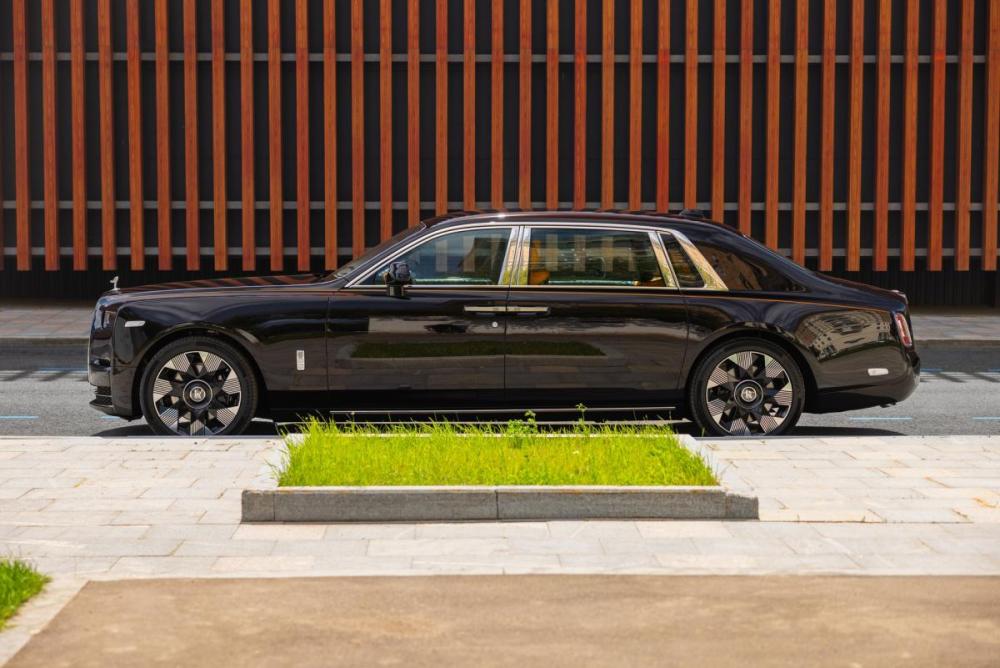 Rolls-Royce Phantom VIII Москва  - изображение 11