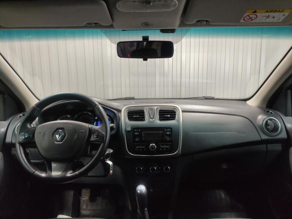 Renault Sandero II с пробегом 2015 года, цена 710 000 рублей, 102000 км, хэтчбек, Автокод Объявления