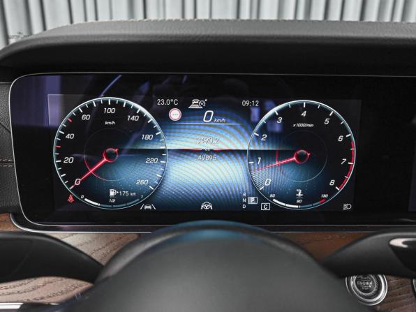 Mercedes-Benz E-Класс V (W213 S213 C238) Рестайлинг с пробегом 2021 года, цена 5 299 000 рублей, 49895 км, седан, Автокод Объявления