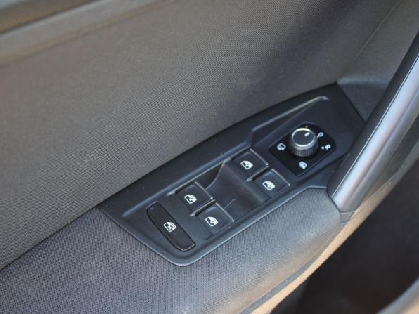 Volkswagen Tiguan II с пробегом 2019 года, цена 2 739 000 рублей, 137043 км, внедорожник, Автокод Объявления