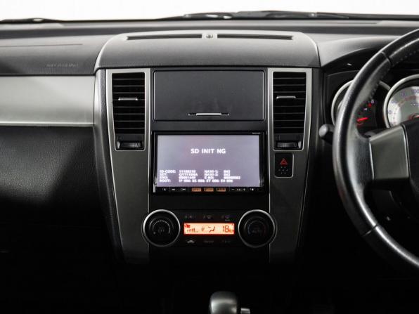 Nissan Tiida I Рестайлинг с пробегом 2011 года, цена 899 500 рублей, 72761 км, хэтчбек, Автокод Объявления