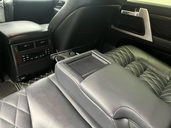 Toyota Land Cruiser 200 Series Рестайлинг 2 с пробегом 2018 года, цена 6 425 000 рублей, 153776 км, внедорожник, Автокод Объявления
