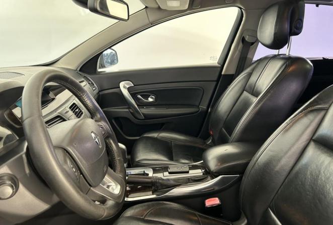 Renault Latitude I с пробегом 2010 года, цена 850 000 рублей, 241695 км, седан, Автокод Объявления