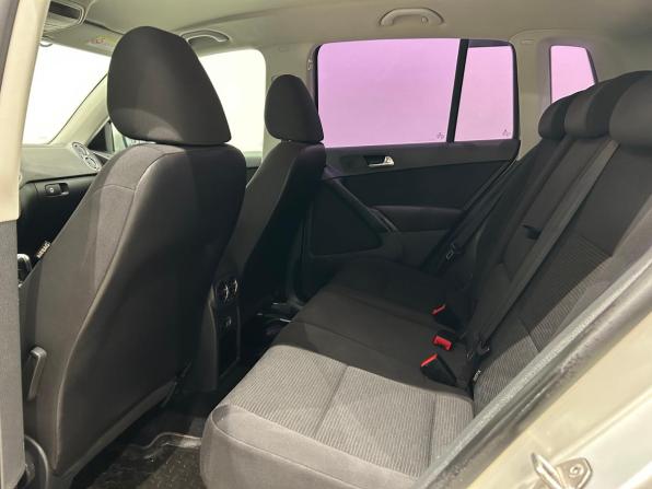 Volkswagen Tiguan I Рестайлинг с пробегом 2013 года, цена 999 000 рублей, 199266 км, внедорожник, Автокод Объявления