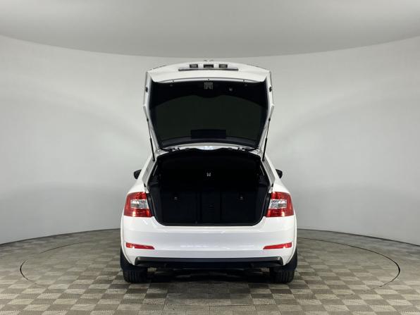 Skoda Octavia III (A7) с пробегом 2014 года, цена 935 000 рублей, 227585 км, лифтбек, Автокод Объявления