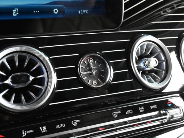Mercedes-Benz V-Класс III (W447) Рестайлинг 2 с пробегом 2024 года, цена 8 959 000 рублей, 11827 км, минивэн, Автокод Объявления