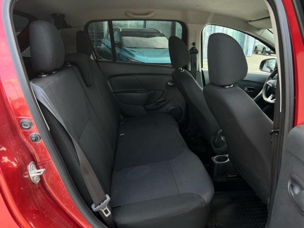 Renault Sandero II Рестайлинг с пробегом 2019 года, цена 970 000 рублей, 76655 км, хэтчбек, Автокод Объявления