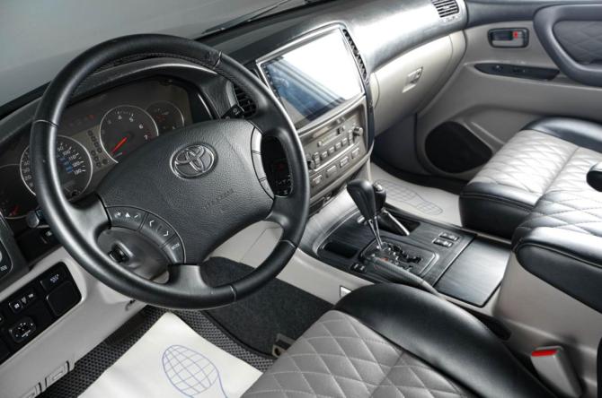 Toyota Land Cruiser 100 Series Рестайлинг 1 с пробегом 2003 года, цена 1 979 000 рублей, 303000 км, внедорожник, Автокод Объявления