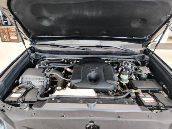 Toyota Land Cruiser Prado 150 Series Рестайлинг 1 с пробегом 2017 года, цена 4 250 000 рублей, 188772 км, внедорожник, Автокод Объявления