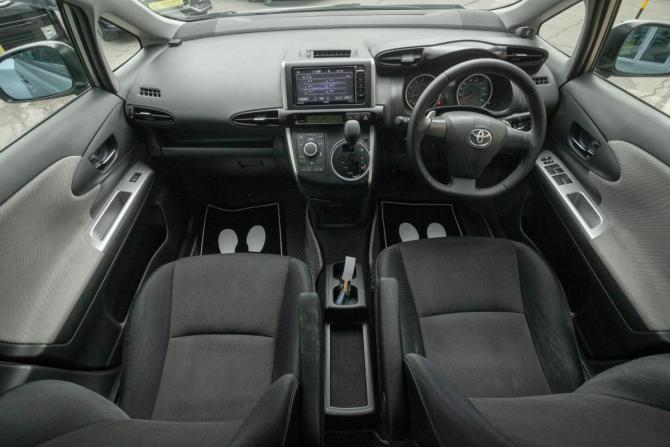 Toyota Wish II с пробегом 2010 года, цена 1 149 000 рублей, 185000 км, минивэн, Автокод Объявления