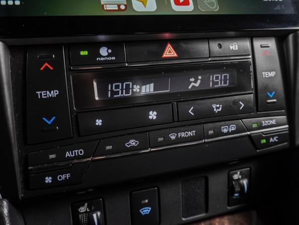 Toyota Camry VII (XV50) Рестайлинг 2 с пробегом 2017 года, цена 2 226 000 рублей, 118157 км, седан, Автокод Объявления