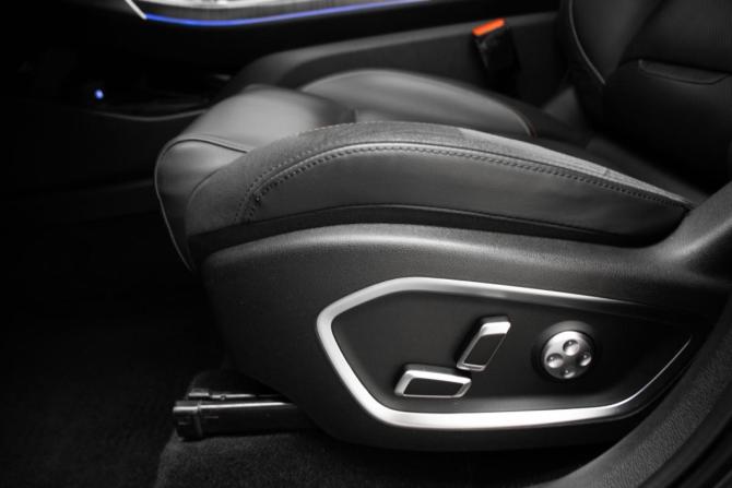 Geely Tugella I Рестайлинг с пробегом 2023 года, цена 2 595 000 рублей, 42614 км, внедорожник, Автокод Объявления