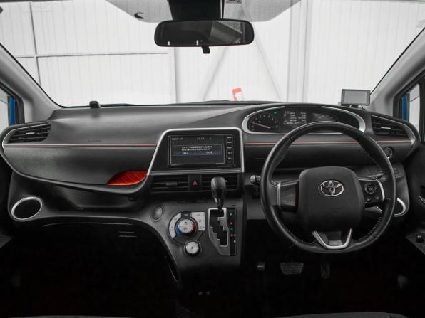 Toyota Sienta II Рестайлинг с пробегом 2019 года, цена 1 395 000 рублей, 68527 км, минивэн, Автокод Объявления