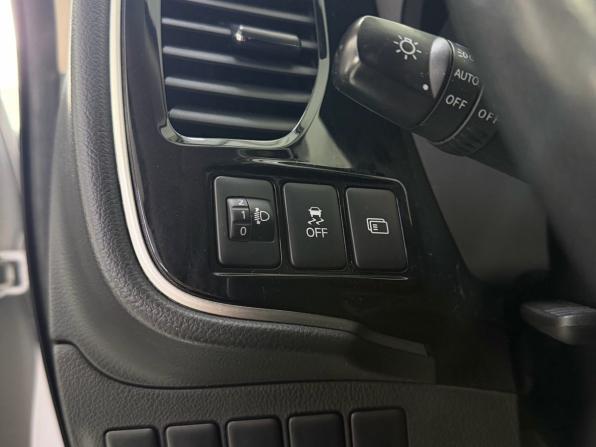 Mitsubishi Outlander III Рестайлинг 3 с пробегом 2020 года, цена 2 250 000 рублей, 80241 км, внедорожник, Автокод Объявления