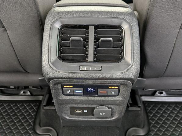 Volkswagen Tiguan II с пробегом 2019 года, цена 1 959 000 рублей, 181317 км, внедорожник, Автокод Объявления