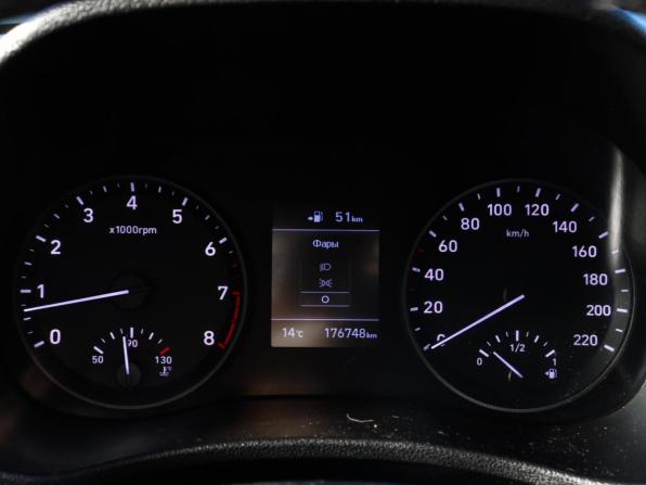 Hyundai Solaris II с пробегом 2019 года, цена 979 000 рублей, 176746 км, седан, Автокод Объявления