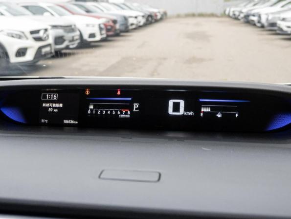 Honda Stepwgn V с пробегом 2015 года, цена 2 050 000 рублей, 106536 км, минивэн, Автокод Объявления