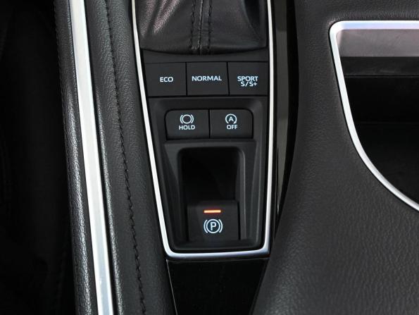 Toyota Avalon V с пробегом 2022 года, цена 3 399 000 рублей, 51529 км, седан, Автокод Объявления
