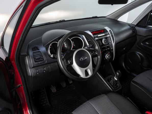 Kia Venga I с пробегом 2012 года, цена 950 000 рублей, 66943 км, компактвэн, Автокод Объявления