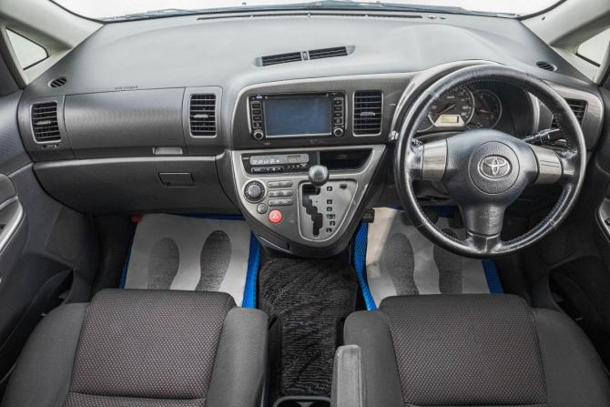 Toyota Wish I с пробегом 2004 года, цена 899 000 рублей, 210000 км, компактвэн, Автокод Объявления