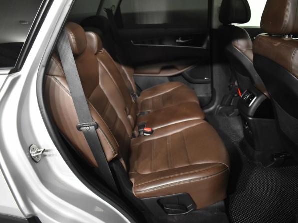 Kia Sorento III Prime с пробегом 2017 года, цена 2 200 000 рублей, 332774 км, внедорожник, Автокод Объявления