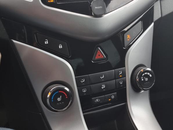 Chevrolet Cruze I Рестайлинг с пробегом 2012 года, цена 599 000 рублей, 251680 км, седан, Автокод Объявления