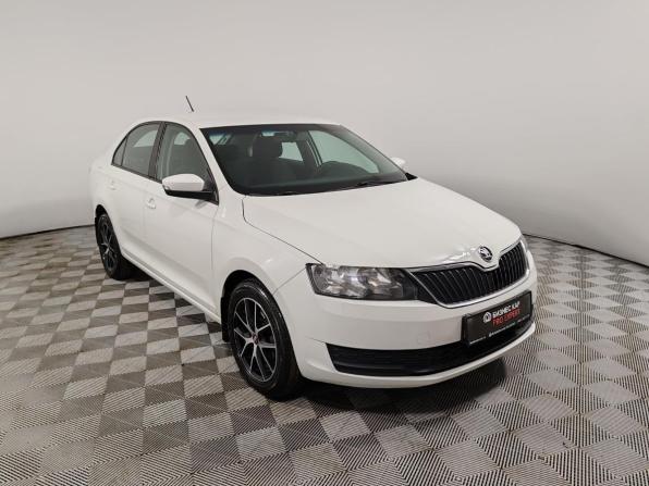 Skoda Rapid I Рестайлинг с пробегом 2018 года, цена 619 000 рублей, 324788 км, лифтбек, Автокод Объявления