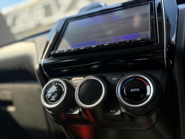 Suzuki Swift V с пробегом 2019 года, цена 1 480 000 рублей, 92655 км, хэтчбек, Автокод Объявления