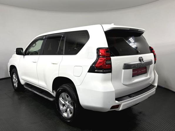 Toyota Land Cruiser Prado 150 Series Рестайлинг 2 с пробегом 2017 года, цена 4 090 000 рублей, 210847 км, внедорожник, Автокод Объявления