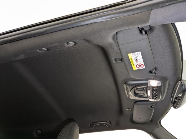 Mini Hatch III (F55/F56) Рестайлинг с пробегом 2020 года, цена 2 990 000 рублей, 84800 км, хэтчбек, Автокод Объявления