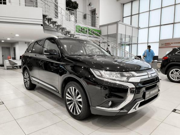 Mitsubishi Outlander III Рестайлинг 3 с пробегом 2019 года, цена 2 720 000 рублей, 56264 км, внедорожник, Автокод Объявления