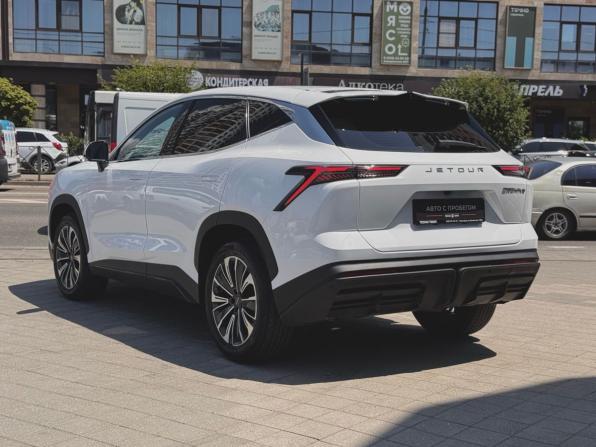 JETOUR DASHING I с пробегом 2024 года, цена 1 750 000 рублей, 41908 км, внедорожник, Автокод Объявления
