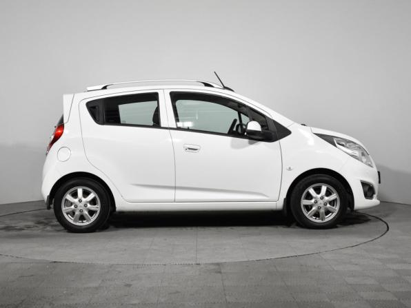 Chevrolet Spark III (M300) Рестайлинг с пробегом 2022 года, цена 1 290 000 рублей, 28468 км, хэтчбек, Автокод Объявления