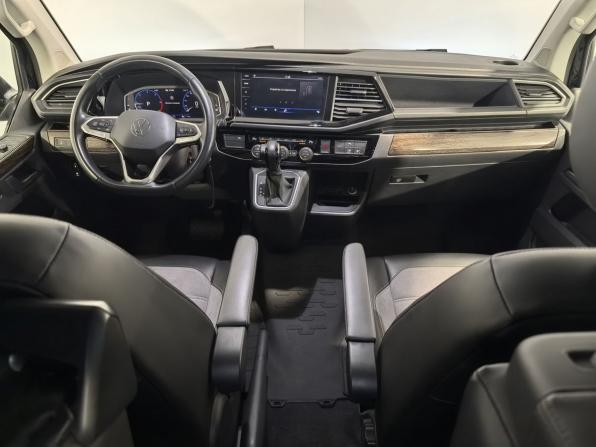 Volkswagen Multivan T6 Рестайлинг с пробегом 2021 года, цена 5 999 000 рублей, 90109 км, минивэн, Автокод Объявления
