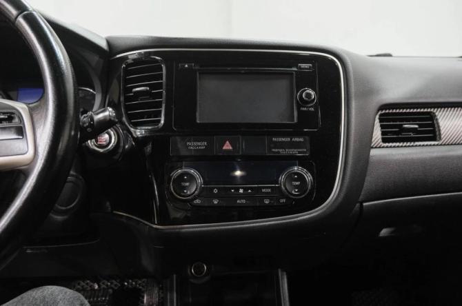 Mitsubishi Outlander III с пробегом 2013 года, цена 1 829 000 рублей, 218000 км, внедорожник, Автокод Объявления