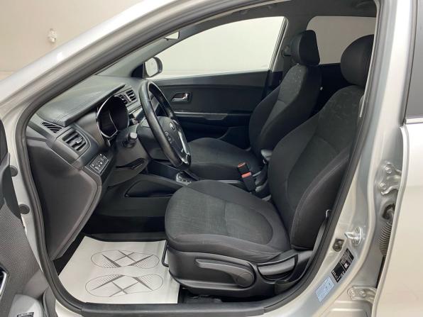 Kia Rio III Рестайлинг с пробегом 2015 года, цена 1 135 000 рублей, 97072 км, хэтчбек, Автокод Объявления