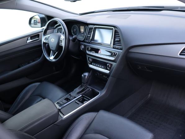 Hyundai Sonata VII (LF) Рестайлинг с пробегом 2017 года, цена 1 849 000 рублей, 110919 км, седан, Автокод Объявления