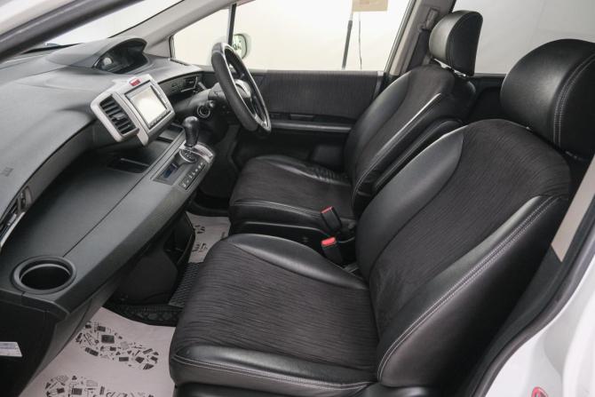 Honda Freed I Рестайлинг 2 с пробегом 2015 года, цена 1 189 000 рублей, 187507 км, компактвэн, Автокод Объявления