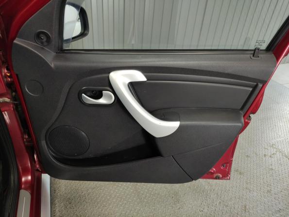 Renault Sandero I с пробегом 2012 года, цена 725 000 рублей, 76260 км, хэтчбек, Автокод Объявления