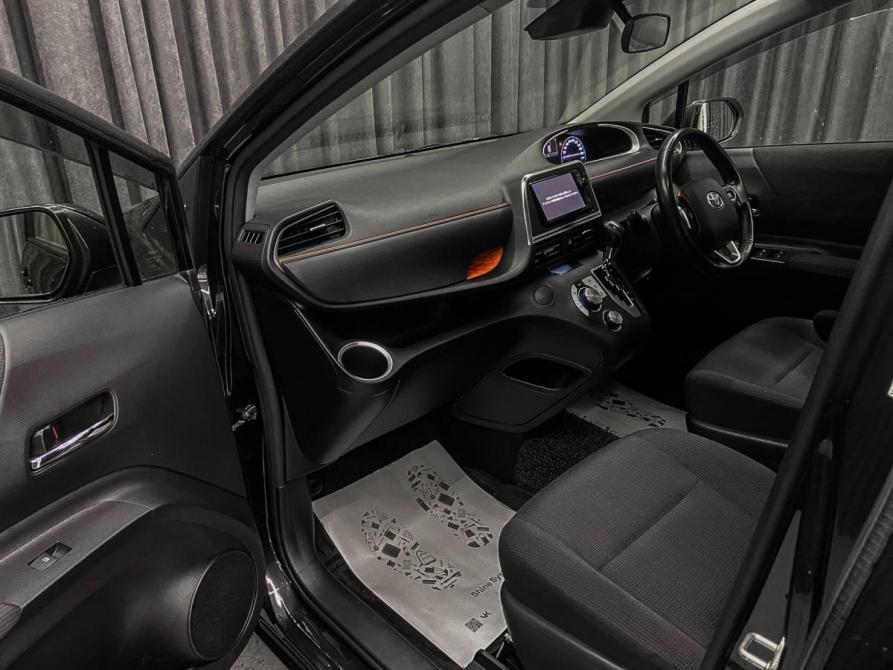 Toyota Sienta II Красноярск  - изображение 11